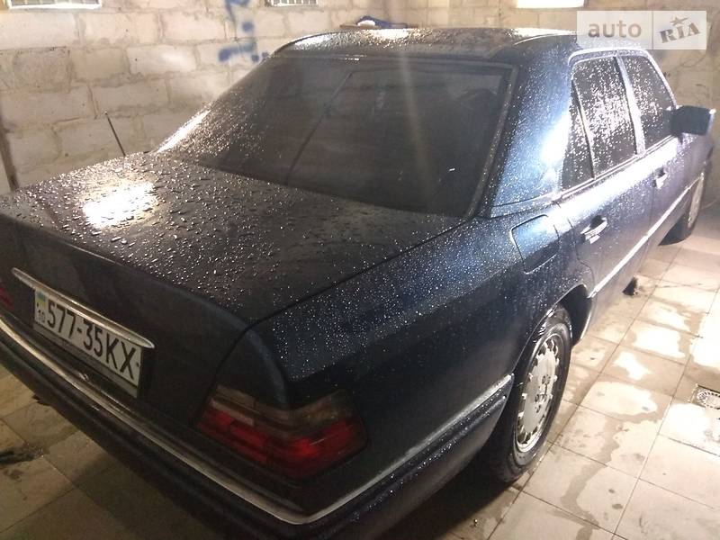 Седан Mercedes-Benz E-Class 1995 в Білій Церкві