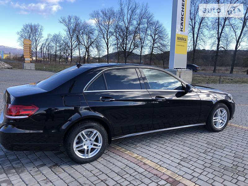 Седан Mercedes-Benz E-Class 2014 в Иршаве