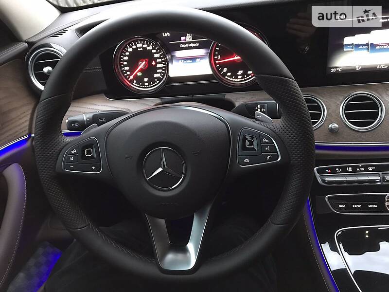 Седан Mercedes-Benz E-Class 2018 в Києві
