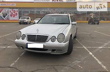 Універсал Mercedes-Benz E-Class 2001 в 