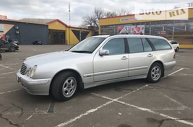 Універсал Mercedes-Benz E-Class 2001 в 