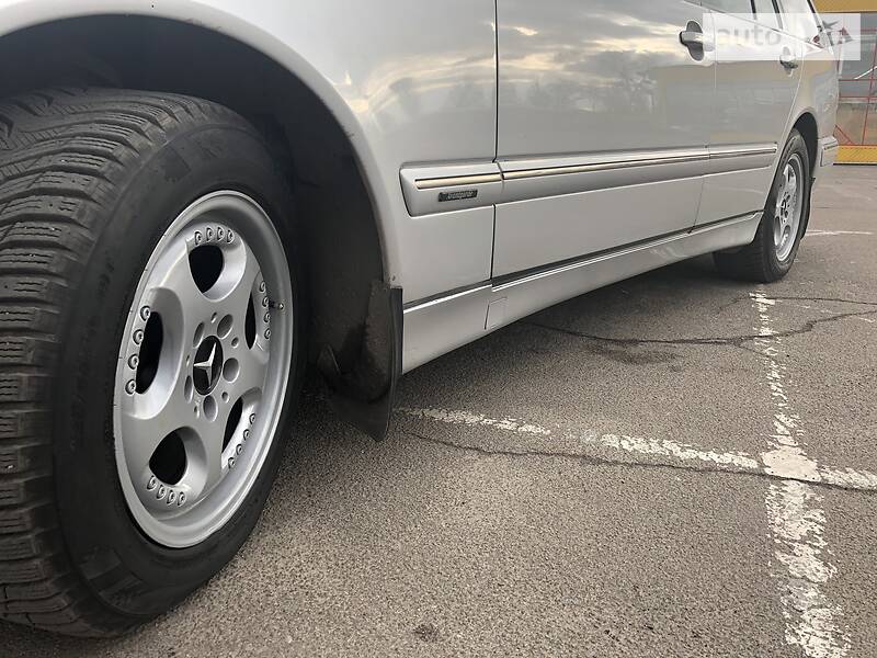 Універсал Mercedes-Benz E-Class 2001 в Житомирі