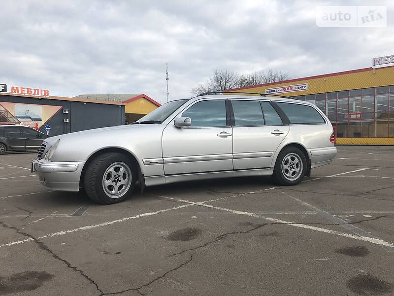 Універсал Mercedes-Benz E-Class 2001 в Житомирі