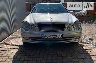Седан Mercedes-Benz E-Class 2002 в 