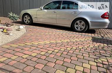 Седан Mercedes-Benz E-Class 2002 в 