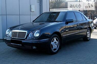 Седан Mercedes-Benz E-Class 1998 в 