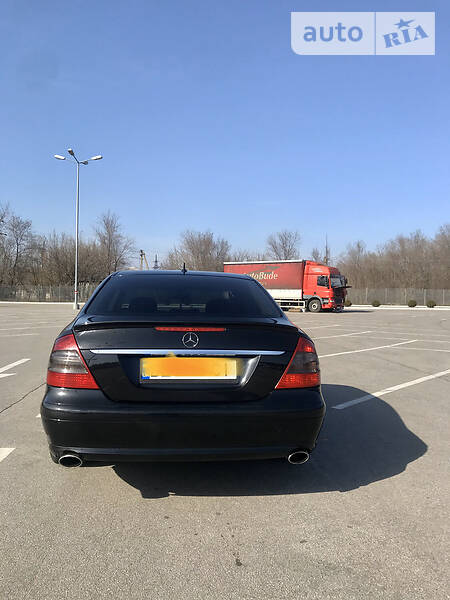Седан Mercedes-Benz E-Class 2006 в Запоріжжі