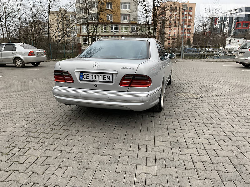 Седан Mercedes-Benz E-Class 2000 в Чернівцях