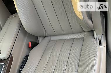 Седан Mercedes-Benz E-Class 2011 в 