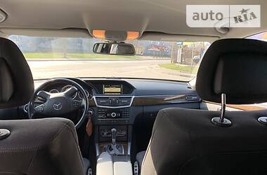 Седан Mercedes-Benz E-Class 2010 в 
