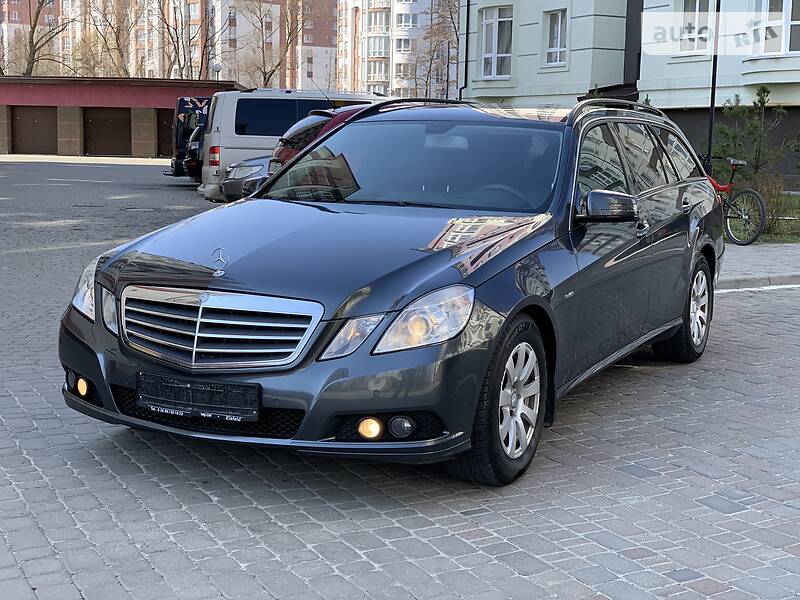 Універсал Mercedes-Benz E-Class 2011 в Івано-Франківську