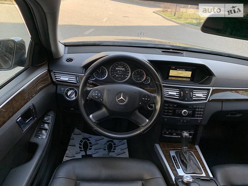 Універсал Mercedes-Benz E-Class 2011 в Івано-Франківську