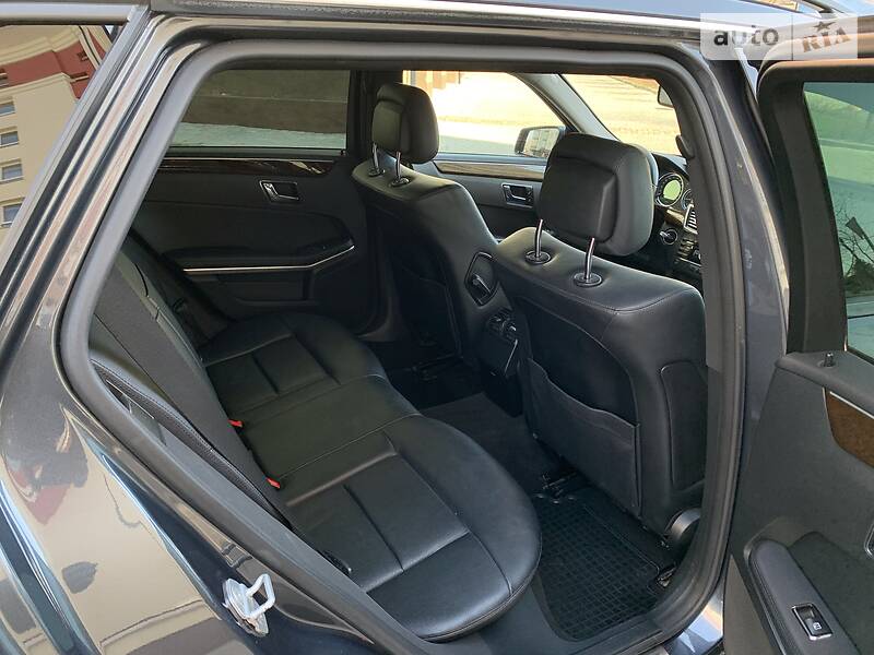 Універсал Mercedes-Benz E-Class 2011 в Івано-Франківську