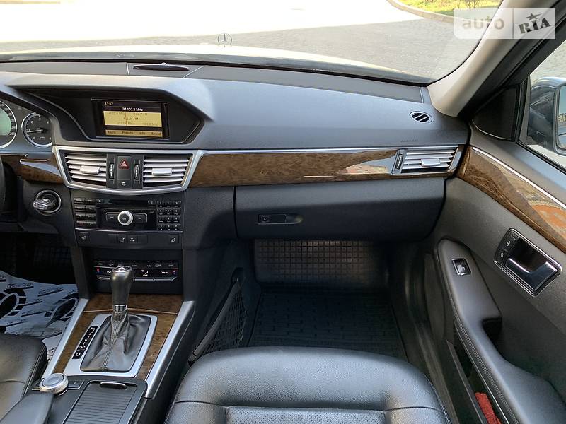 Універсал Mercedes-Benz E-Class 2011 в Івано-Франківську