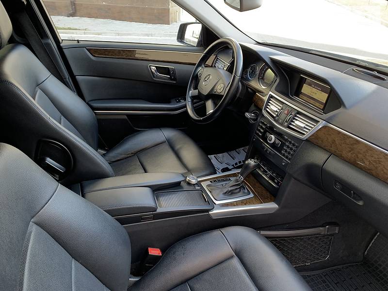 Універсал Mercedes-Benz E-Class 2011 в Івано-Франківську