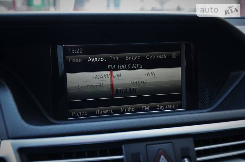 Седан Mercedes-Benz E-Class 2012 в Києві