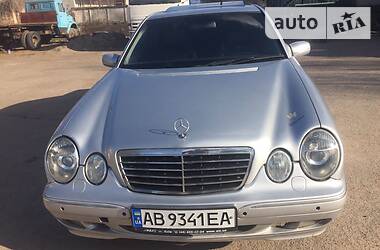 Седан Mercedes-Benz E-Class 2000 в 