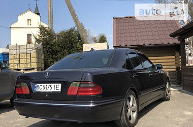 Седан Mercedes-Benz E-Class 2002 в 