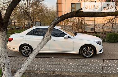 Седан Mercedes-Benz E-Class 2014 в Киеве