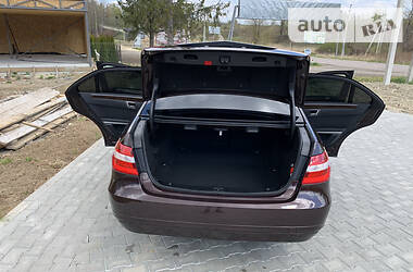 Седан Mercedes-Benz E-Class 2010 в 