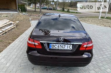 Седан Mercedes-Benz E-Class 2010 в 