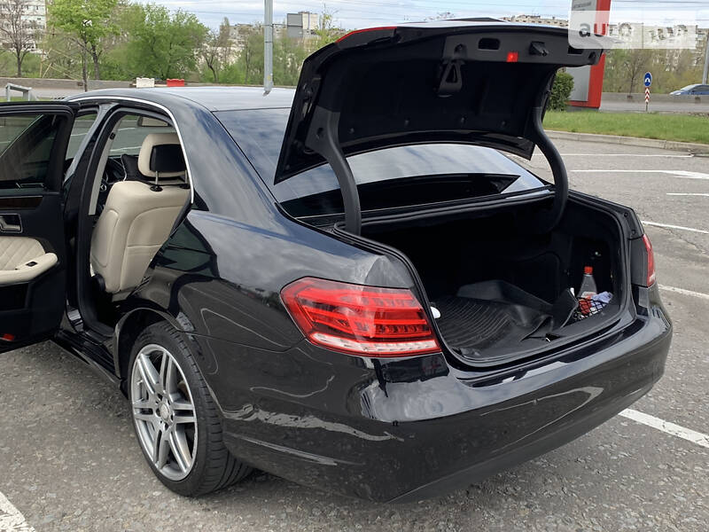 Седан Mercedes-Benz E-Class 2013 в Києві