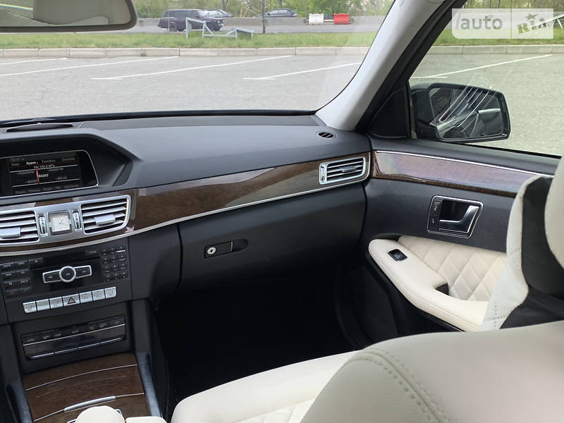 Седан Mercedes-Benz E-Class 2013 в Києві