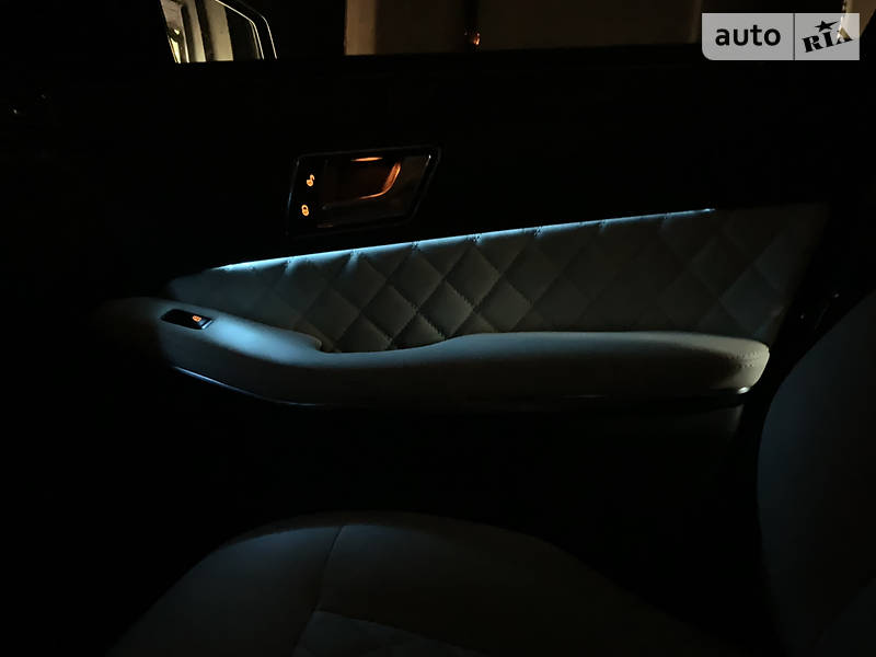 Седан Mercedes-Benz E-Class 2013 в Києві