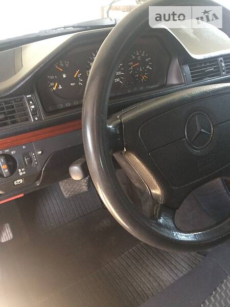 Седан Mercedes-Benz E-Class 1995 в Сваляві фото 54 Седан Mercedes-Benz E-Class 1995 в Сваляві