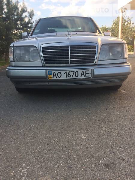 Седан Mercedes-Benz E-Class 1995 в Сваляві фото 75 Седан Mercedes-Benz E-Class 1995 в Сваляві
