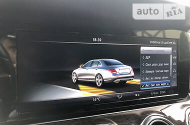 Седан Mercedes-Benz E-Class 2017 в 