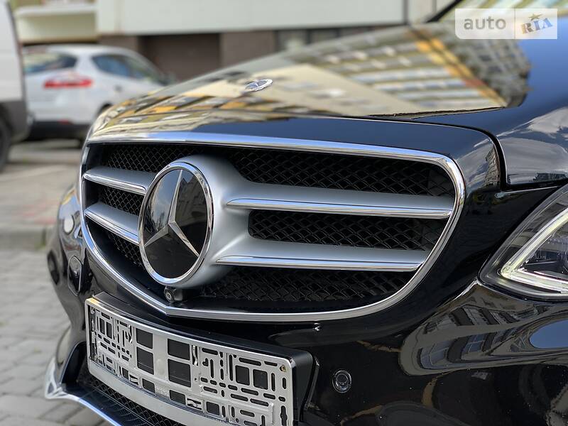 Седан Mercedes-Benz E-Class 2014 в Ивано-Франковске