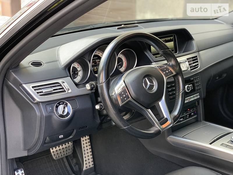 Седан Mercedes-Benz E-Class 2014 в Ивано-Франковске