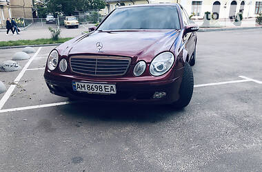 Седан Mercedes-Benz E-Class 2003 в Бердичеве
