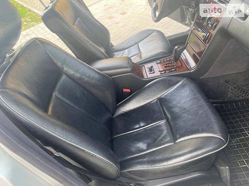 Седан Mercedes-Benz E-Class 2000 в Коломиї