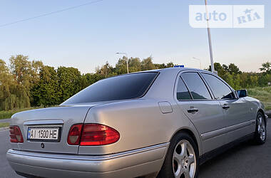 Седан Mercedes-Benz E-Class 1997 в 