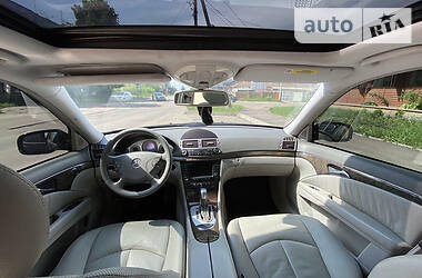 Седан Mercedes-Benz E-Class 2004 в 