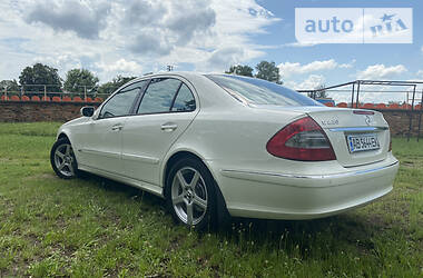 Седан Mercedes-Benz E-Class 2008 в Бершаді