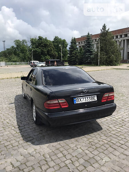 Седан Mercedes-Benz E-Class 2000 в Кам'янець-Подільському фото 7 Седан Mercedes-Benz E-Class 2000 в Кам'янець-Подільському