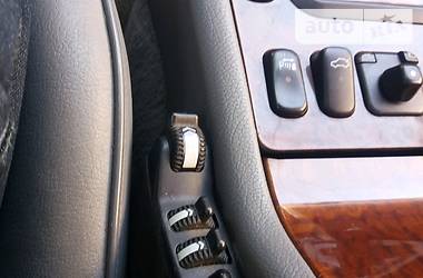 Седан Mercedes-Benz E-Class 2001 в 