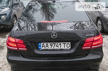 Седан Mercedes-Benz E-Class 2012 в Киеве