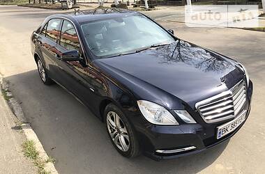 Седан Mercedes-Benz E-Class 2011 в Ровно