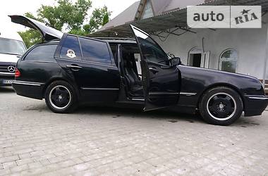 Універсал Mercedes-Benz E-Class 2000 в 