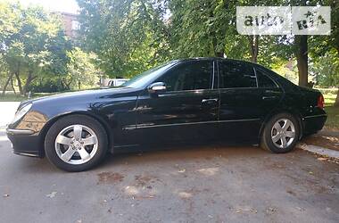 Седан Mercedes-Benz E-Class 2005 в 