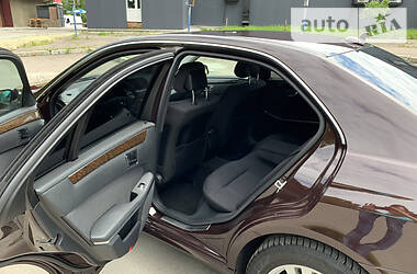 Седан Mercedes-Benz E-Class 2010 в 