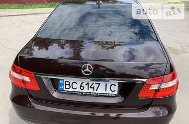 Седан Mercedes-Benz E-Class 2010 в 