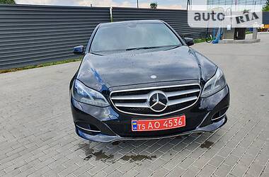 Седан Mercedes-Benz E-Class 2015 в Бродах