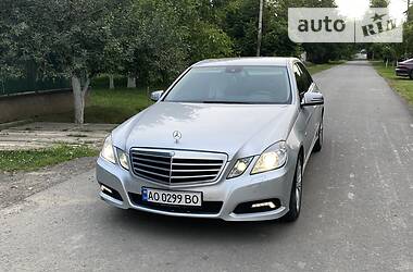 Седан Mercedes-Benz E-Class 2009 в Ужгороде