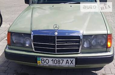 Седан Mercedes-Benz E-Class 1985 в Тернополе