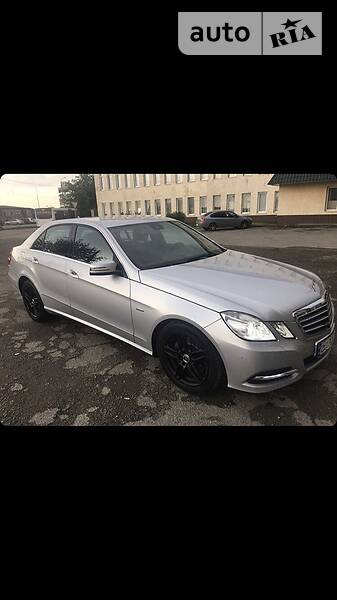 Седан Mercedes-Benz E-Class 2009 в Тернополе